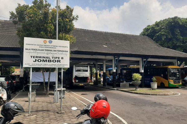 layanan-shuttle-yogyakarta terminal jombor